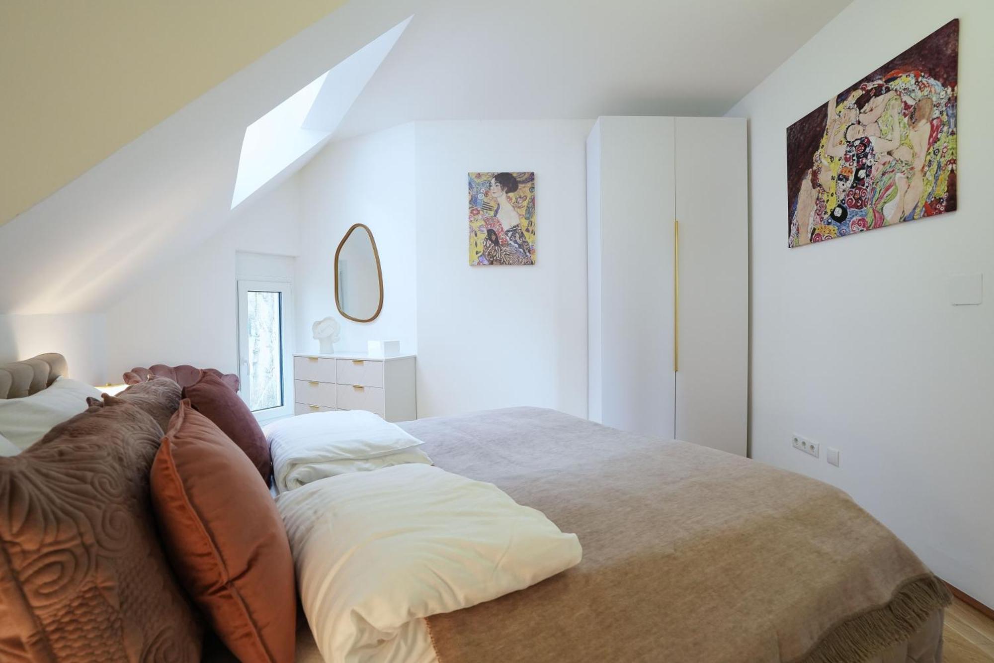Modern Design Meets Green Comfort - Stay In Style At Carl'S Design Residences L Parking & Great Connection To City Center Vienna Exterior photo