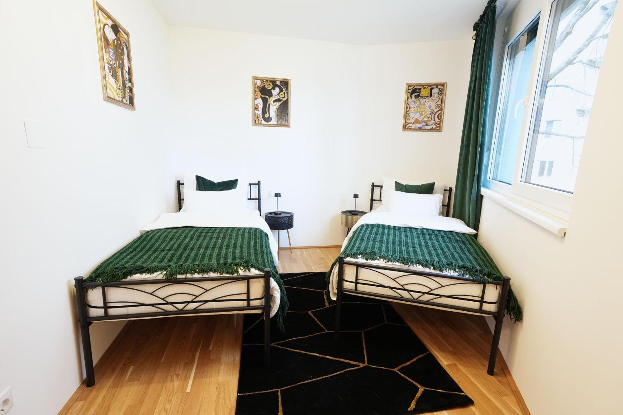 Modern Design Meets Green Comfort - Stay In Style At Carl'S Design Residences L Parking & Great Connection To City Center Vienna Exterior photo