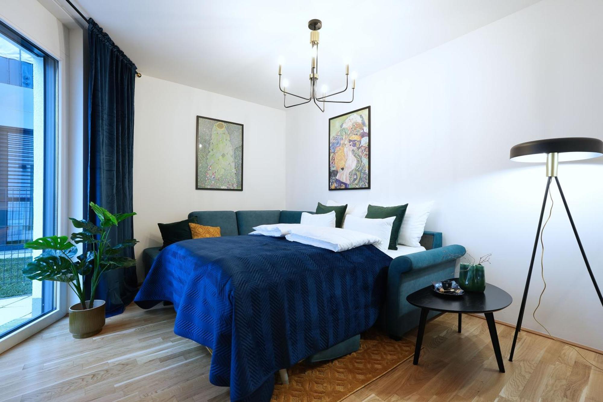 Modern Design Meets Green Comfort - Stay In Style At Carl'S Design Residences L Parking & Great Connection To City Center Vienna Exterior photo