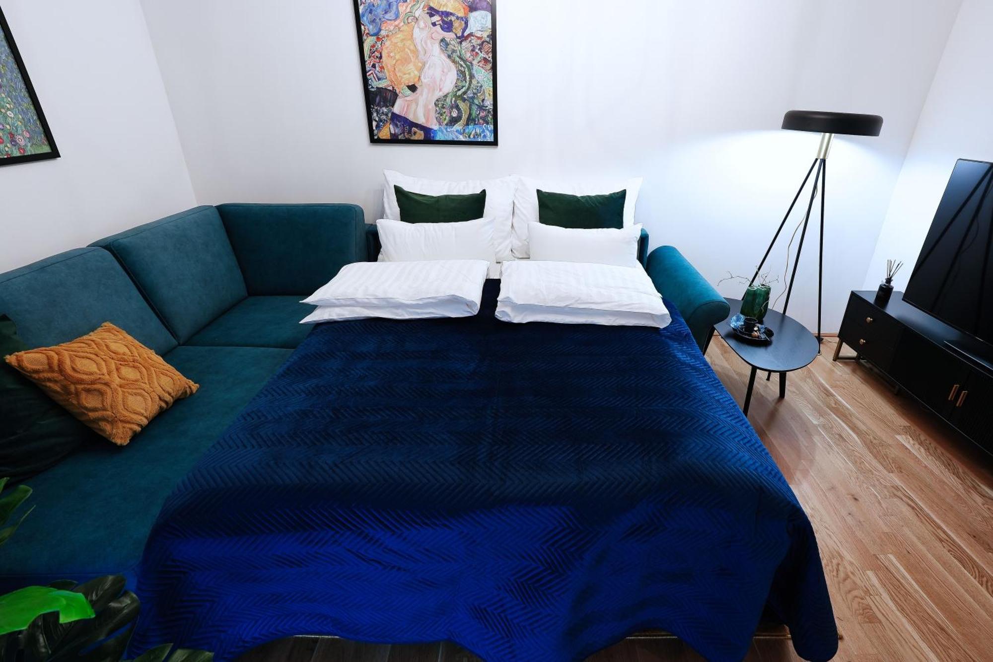 Modern Design Meets Green Comfort - Stay In Style At Carl'S Design Residences L Parking & Great Connection To City Center Vienna Exterior photo